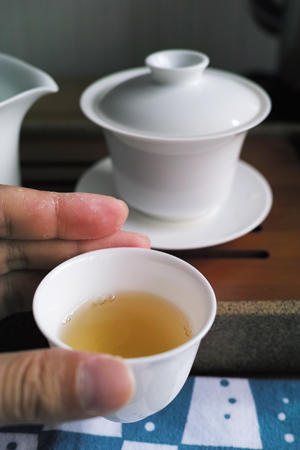 弯弓古樹青餅2014年・複樹プーアル茶