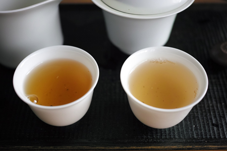 漫撒山一扇磨の散茶2013年プーアル茶