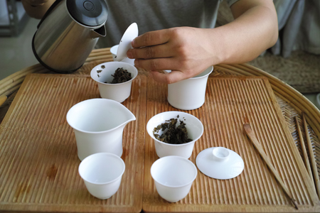 曼松古樹黄片小餅2014年プーアル茶