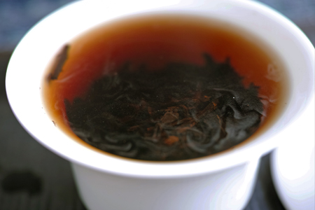 巴達山賀松熟茶07年プーアル茶