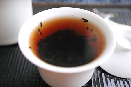 宮廷プーアル熟散茶03年
