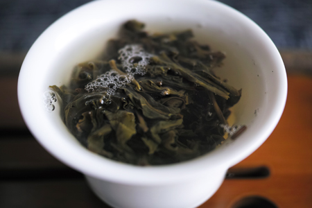 祈享易武青餅2014年プーアル茶