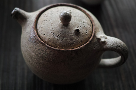 チェコの陶芸作家さんの茶壺
