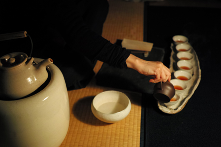 厚紙黄印七子餅茶プーアル茶