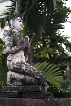 お寺の仏様