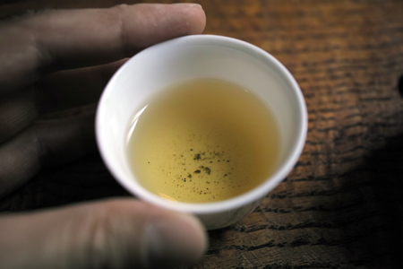 章朗古樹秋天散茶2015年 焦げ