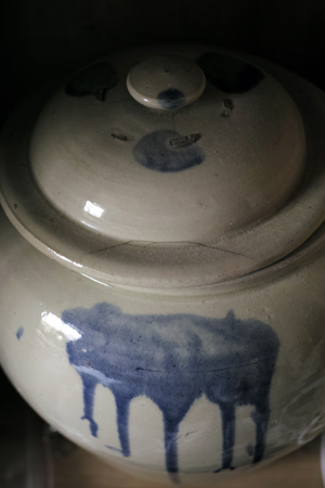 梅干し壺でプーアール茶熟成