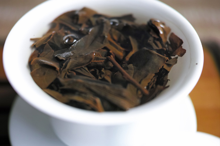 蓋碗と紅茶