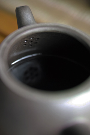 紫砂の茶壺