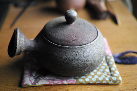 茶葉を温める器