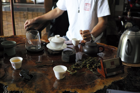 西双版納の茶店