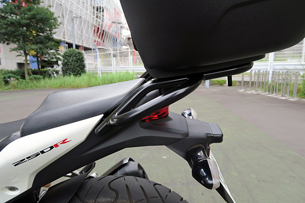 CBR250R MC41 cbr125r 用 リアキャリア 商品詳細｜江戸川区の