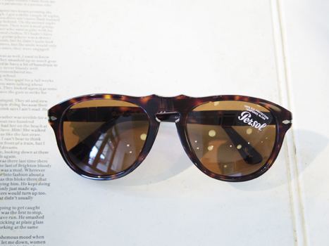 Persol ペルソール 折りたたみサングラス入荷 | 『会心の一本』