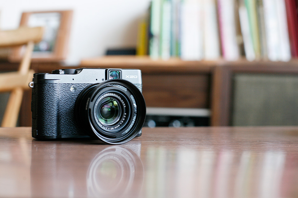 FUJIFILM X20の本体写真3