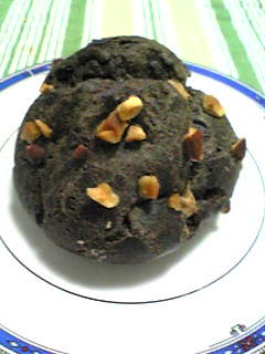 ブラックシュークリーム