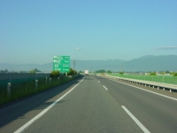 朝6時過ぎの長野道