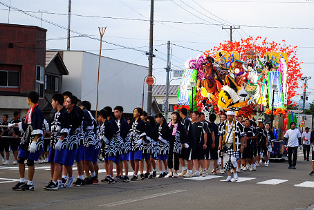 八戸三社大祭