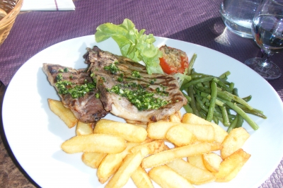 2015_1013france0077.JPG