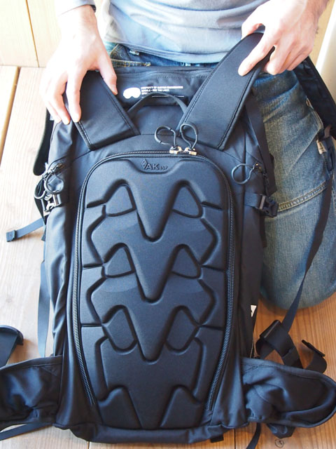 安心を詰め込んで楽しさを持ち帰ろう！BURTON AK457 33L PACK