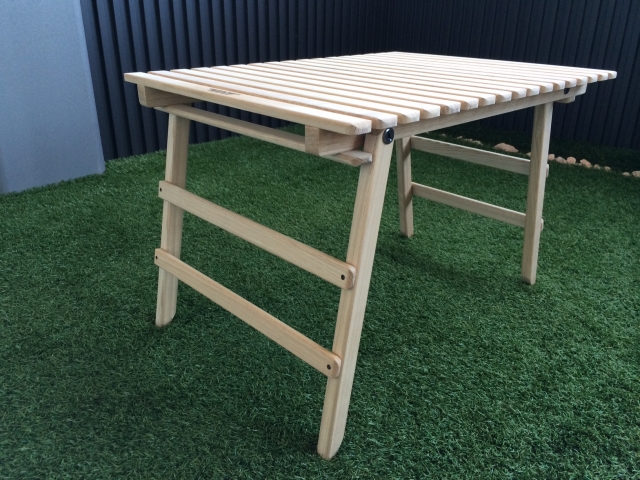kermit chairにぴったりサイズのテーブルが登場 “CAMP-MANIA kermit chairにぴったりサイズのテーブルが登場 “CAMP-MANIA