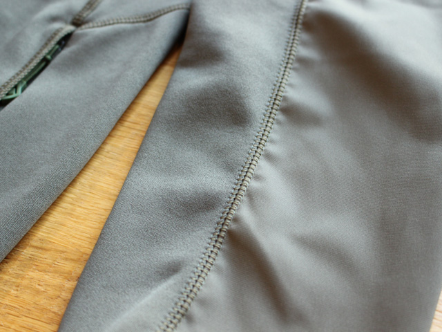 BURTON AK457 Mid Fleece（ミッドフリース）シリーズ – moderate