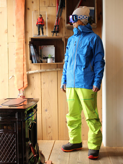 今期一新された、NORRONA(ノローナ)のlyngen driflex3 JKT 今期一新された、NORRONA(ノローナ)のlyngen driflex3 JKT