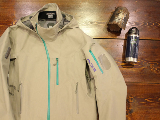 クラッシクモデルと呼びたくなる、Sidewinder Jacket & Rush クラッシクモデルと呼びたくなる、Sidewinder Jacket & Rush