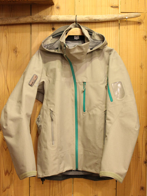 クラッシクモデルと呼びたくなる、Sidewinder Jacket & Rush クラッシクモデルと呼びたくなる、Sidewinder Jacket & Rush