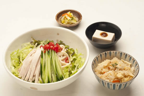大山どり胡麻だれうどん