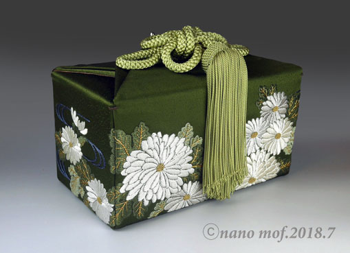 2018.7 日本刺繍の定家文庫 nano mofさんの作品 | 筥迫は続くよ