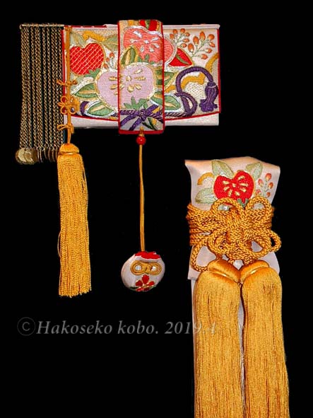 2019.4 H.Yさんの作品 日本刺繍の筥迫『三橘』 | 筥迫は続くよ