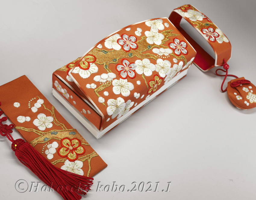 2021新年 江戸型筥迫（開き扉） 〜M.Wさんの作品〜 | 筥迫は続く