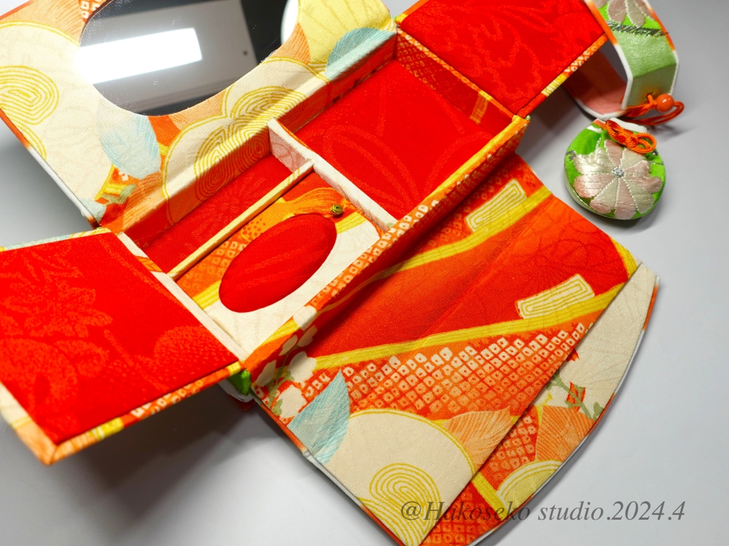 工芸コース『江戸型筥迫』とお知らせ | 筥迫は続くよどこまでも！