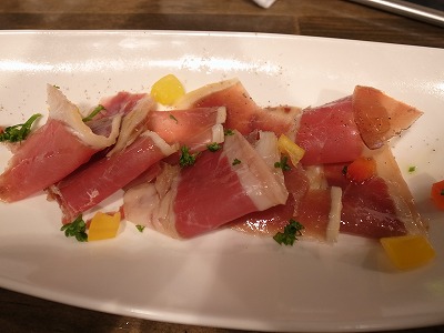 R1089937.jpg