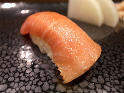 R1098172.jpg