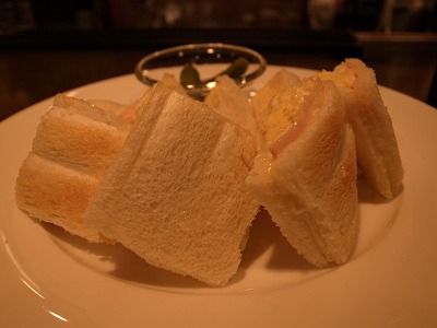 R1098286.jpg