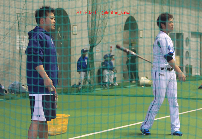 助手は西崎ファームマネージャー