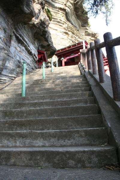 崖観音舟形山大福寺画像