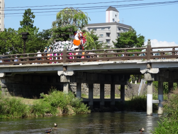 八幡宮山車3