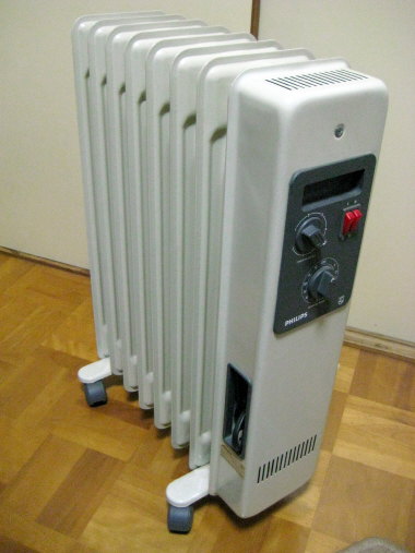 フィリップス オイルヒーター HD3469 8枚フィン キャスター付 暖房器具