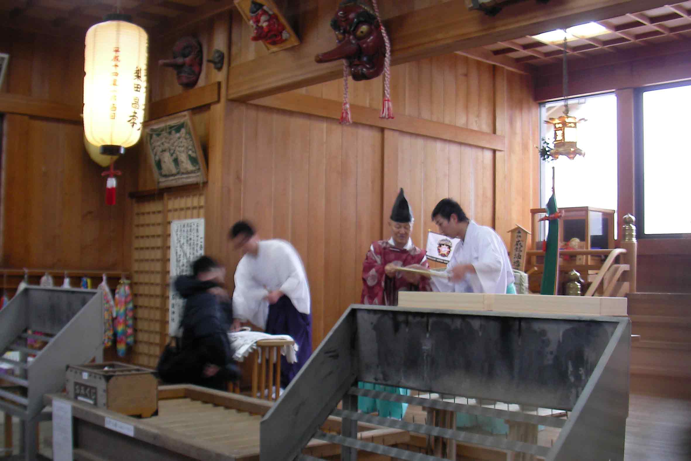 石鎚山 成就社 ご祈祷後お札受取り