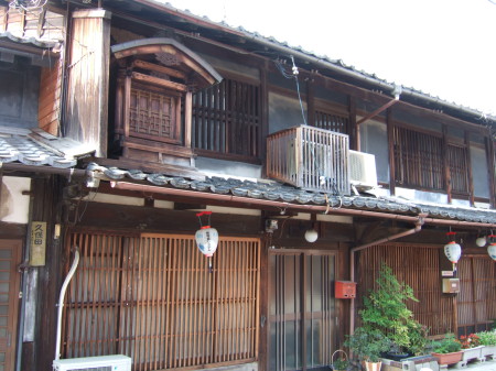 屋根神さま