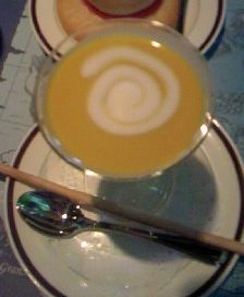 冷製カボチャのクリームスープ 俺の眉毛仕立て