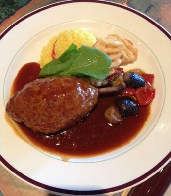 うちの船長の好物 骨付き肉 マデラソース