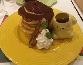 キャラメルバナナパンケーキタワー