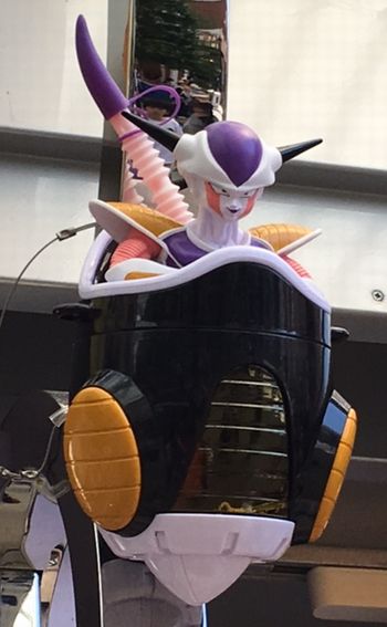 フリーザ様ドリンクホルダー