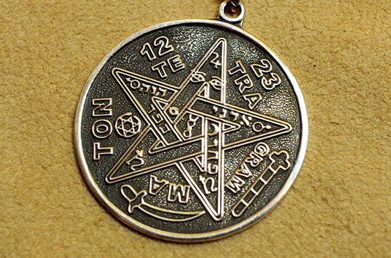 アクセサリー ペンダント チャーム シルバー925 メキシコ メキシカンジュエリー メキシカンシルバー お守り 魔除け テトラグラマトン