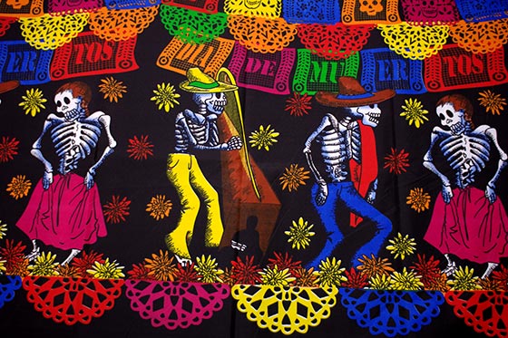メキシコ メキシカンスカル ガイコツ カラベラ スカル 柄 生地 ファブリック キルト 布 ハギレ 手作り 素材 マテリアル ハンドメイド レジャーシート デコレーション パーティ飾り パーティグッズ