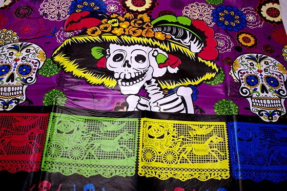 メキシコ メキシカンスカル ガイコツ カラベラ スカル 柄 生地 ファブリック キルト 布 ハギレ 手作り 素材 マテリアル ハンドメイド レジャーシート デコレーション パーティ飾り パーティグッズ