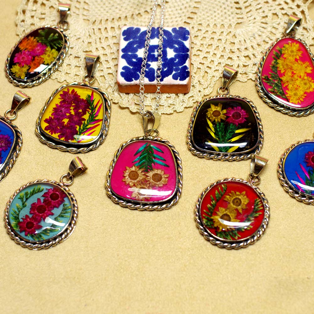 アクセサリー ネックレス ペンダンント アルパカ チャーム メキシコ メキシカンジュエリー 生花 お花入り お花モチーフ 花